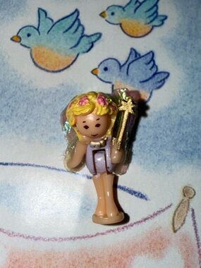 Polly Pocket Figure